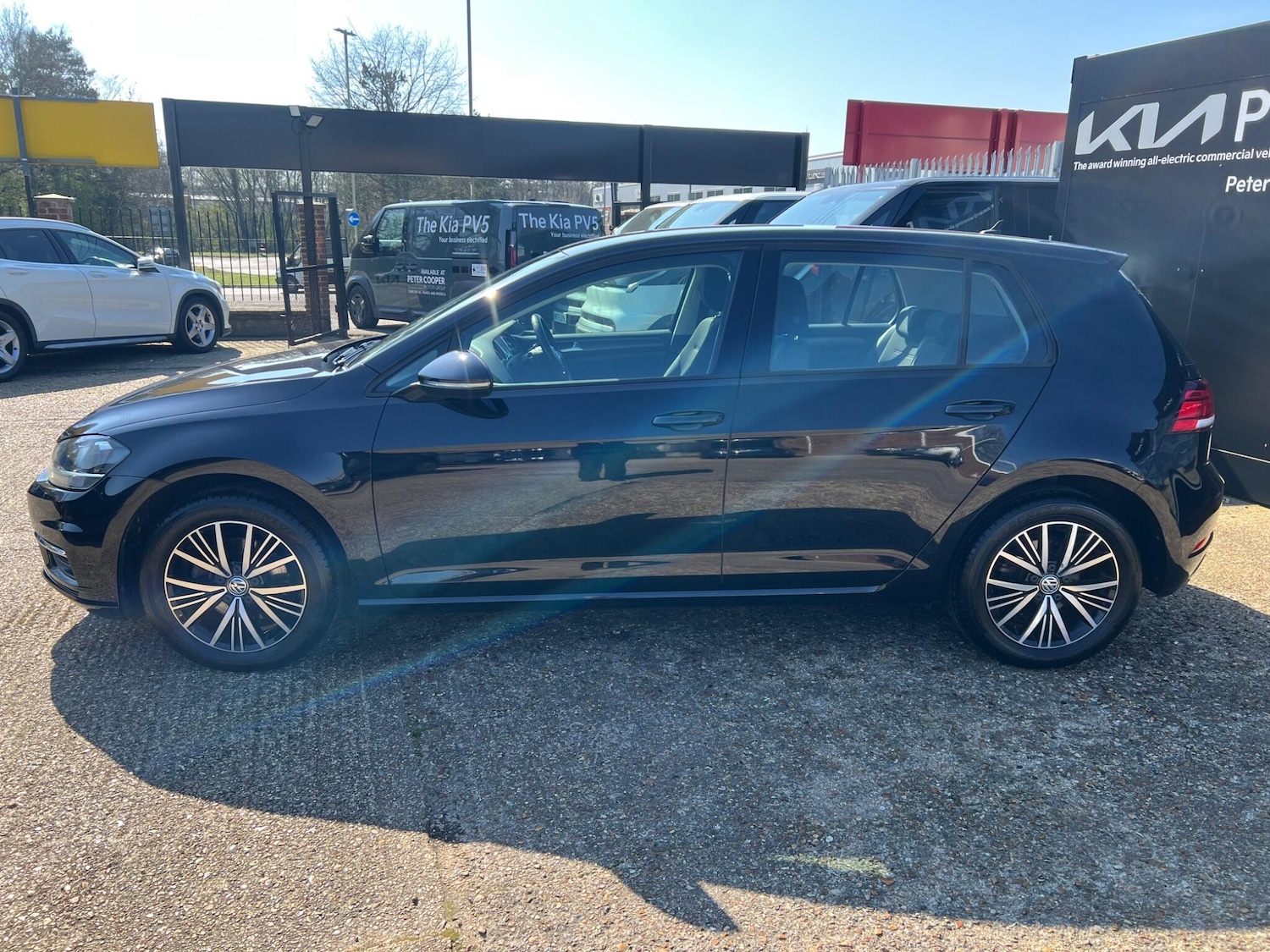 Used Volkswagen Golf 2017 for sale - 78034689: Photo 4