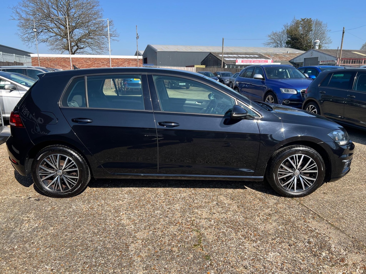 Used Volkswagen Golf 2017 for sale - 78034689: Photo 8