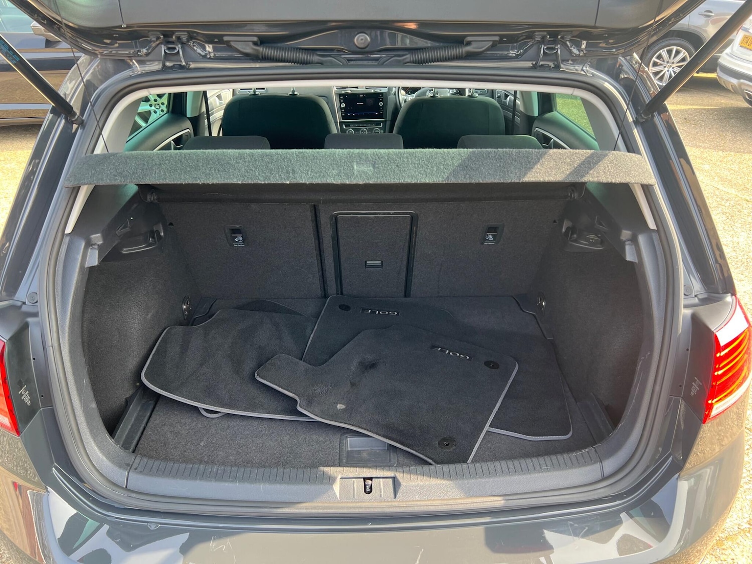 Used Volkswagen Golf 2020 for sale - 78034440: Photo 11