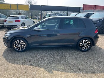 Used Volkswagen Golf 2020 for sale - 78034440: Photo
