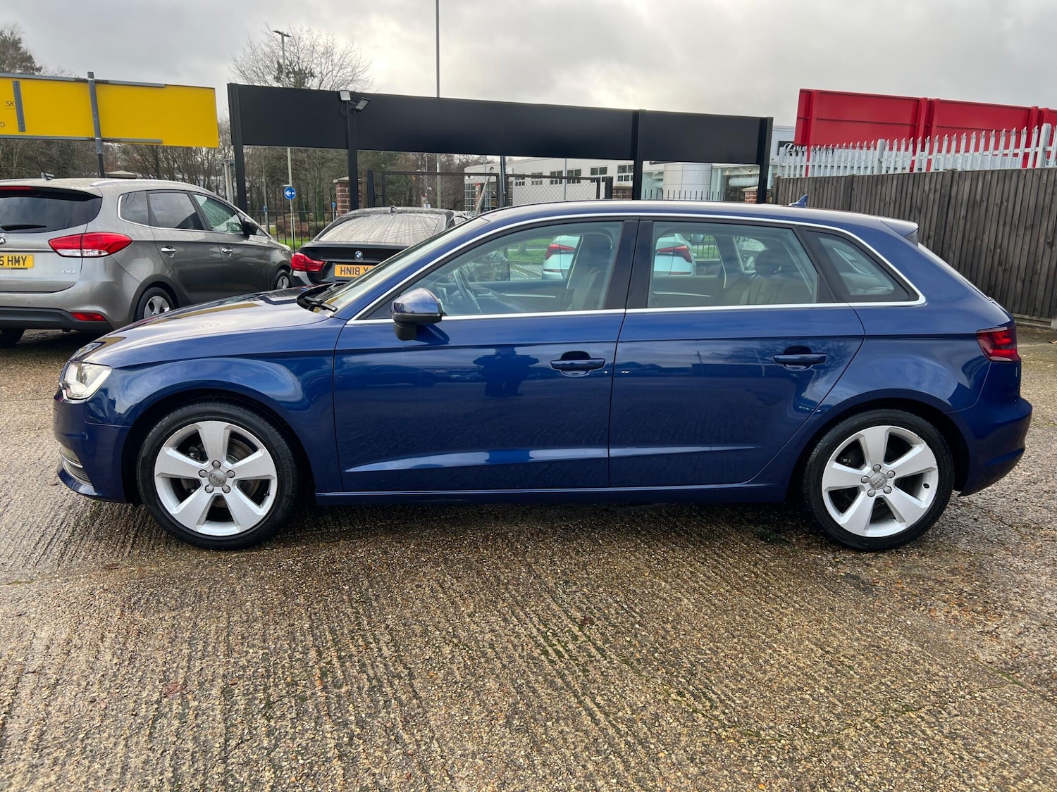 Used Audi A3 2015 for sale - 76926486: Photo 4