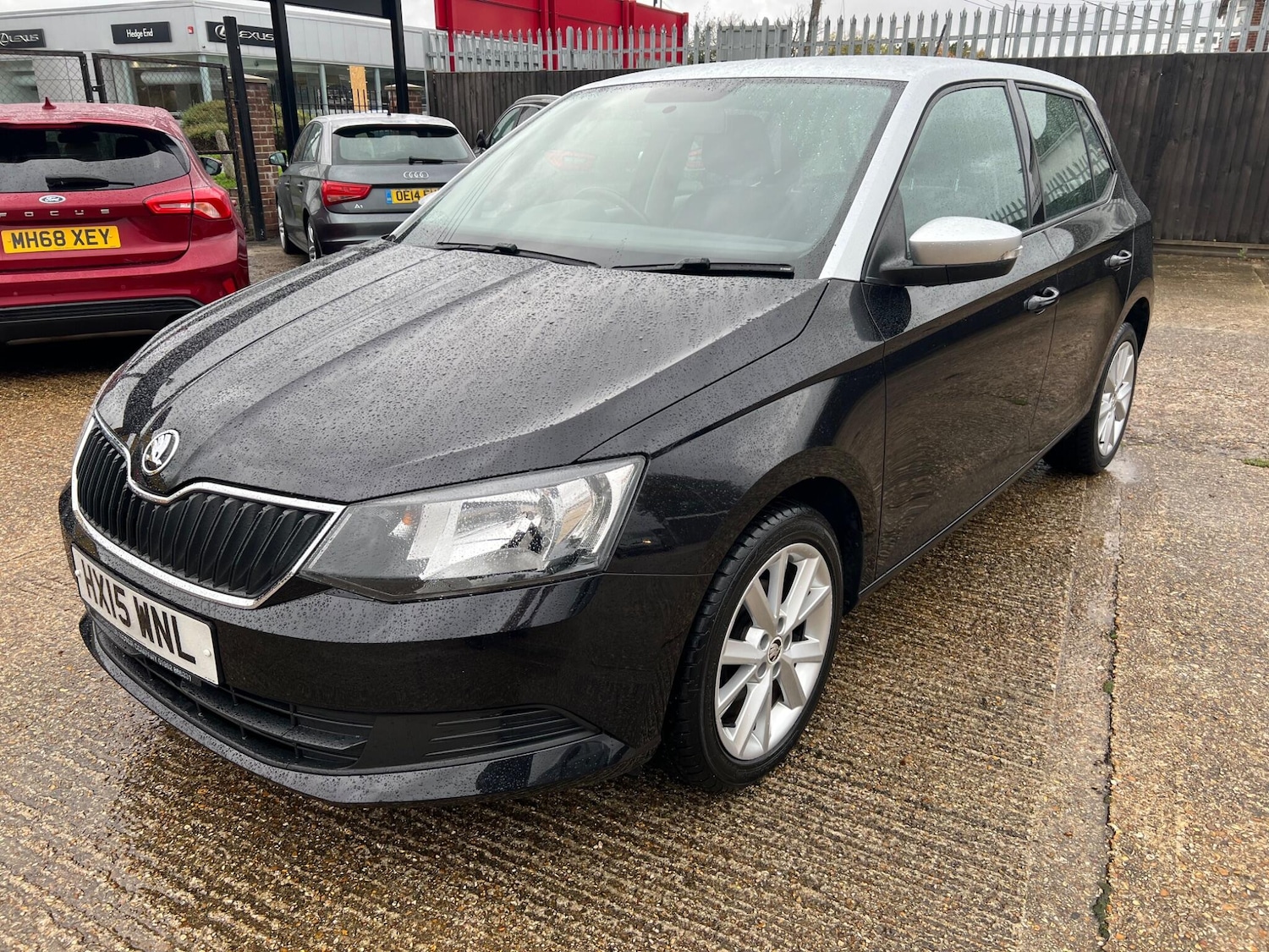 Used Skoda Fabia 2015 for sale - 76456835: Photo 3
