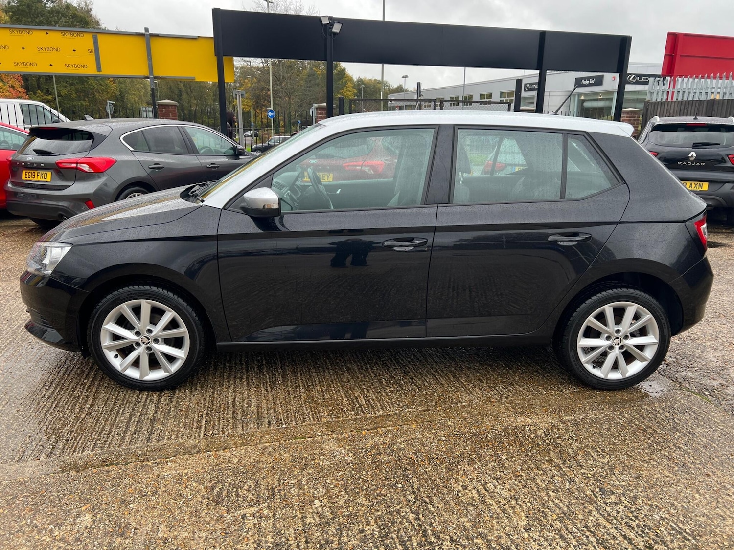 Used Skoda Fabia 2015 for sale - 76456835: Photo 4