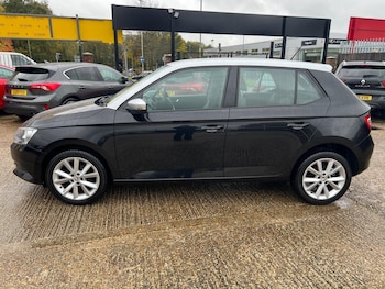Used Skoda Fabia 2015 for sale - 76456835: Photo