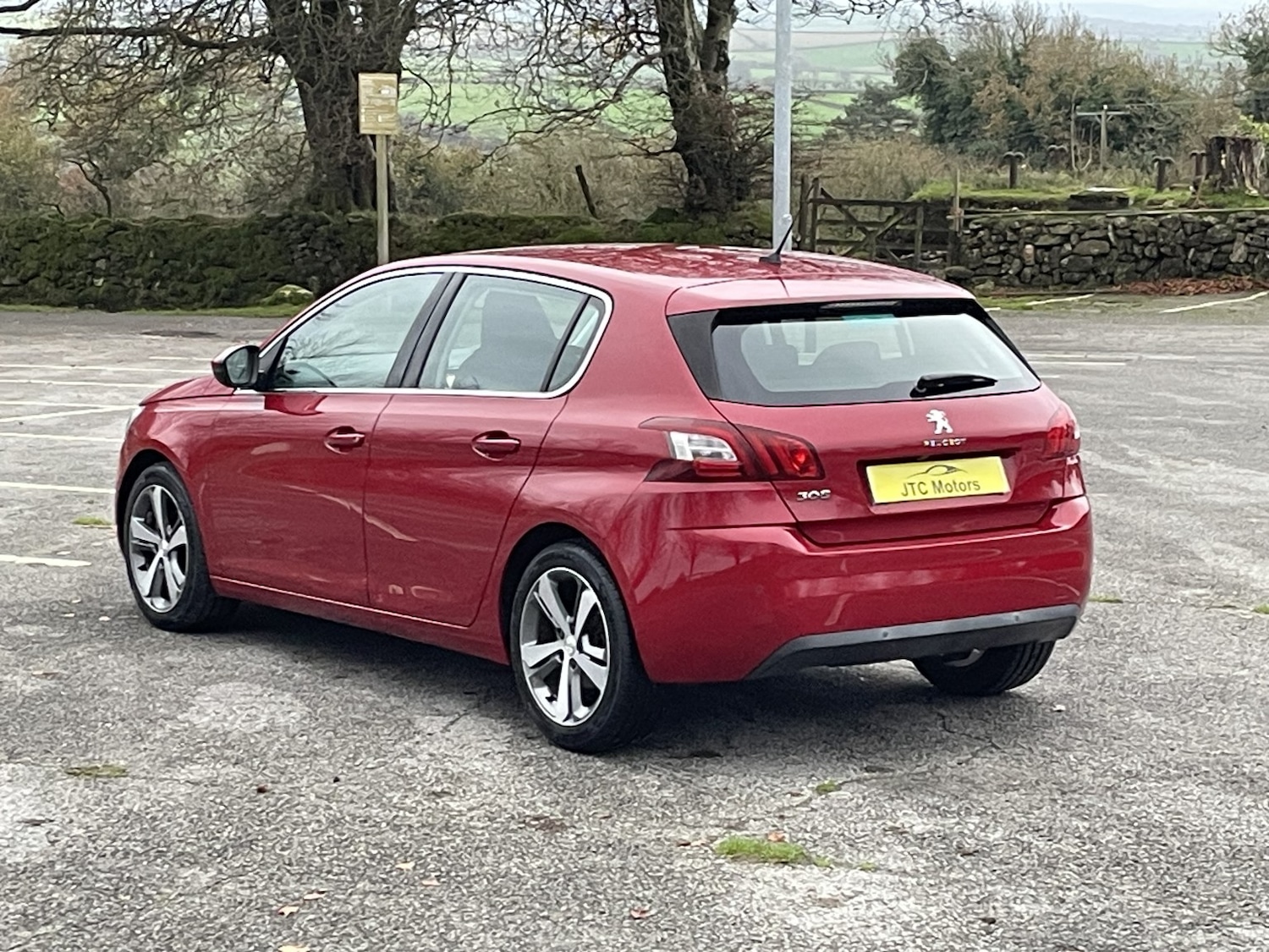Used Peugeot 308 2014 for sale - 76571244: Photo 14