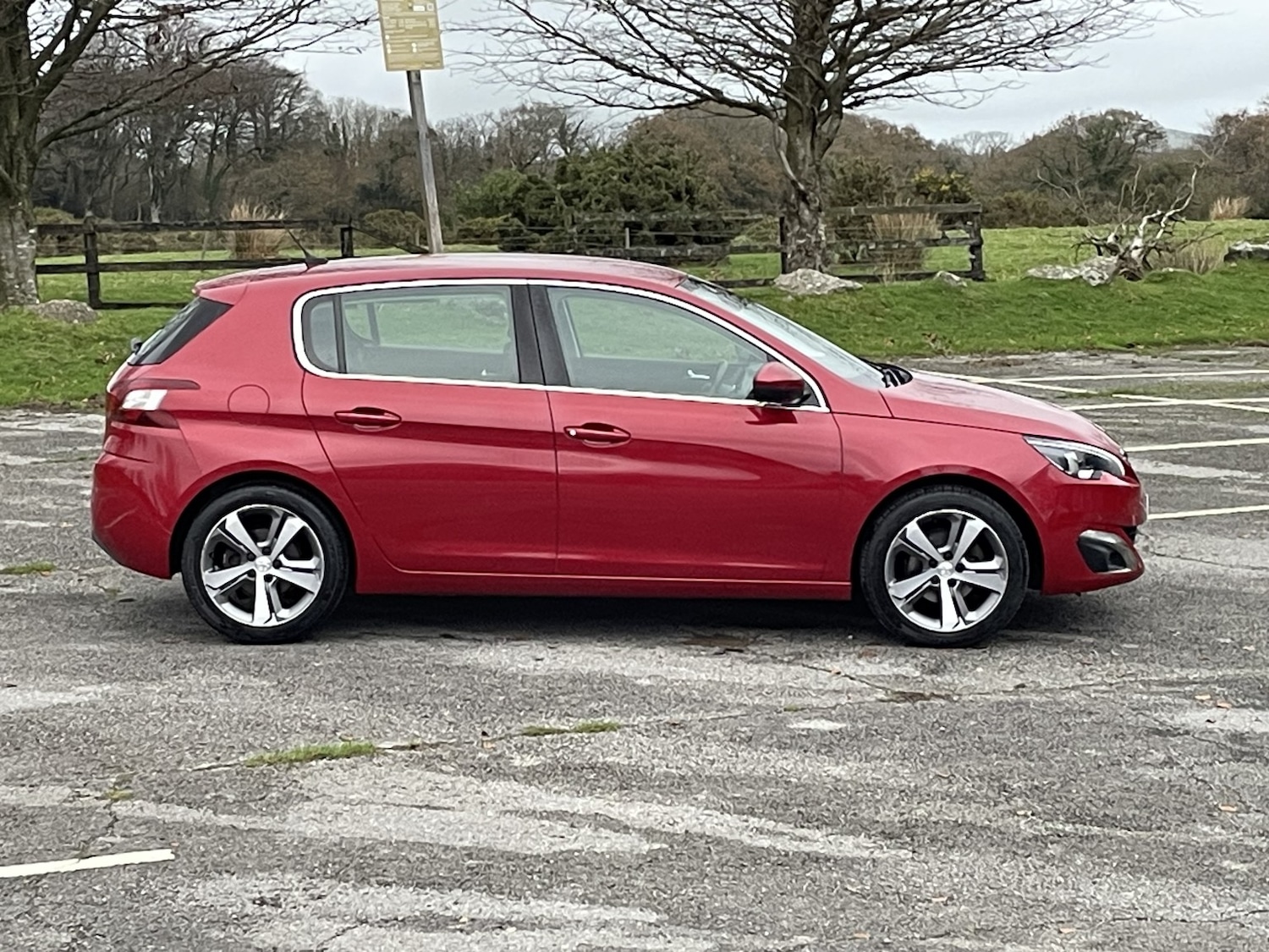 Used Peugeot 308 2014 for sale - 76571244: Photo 20
