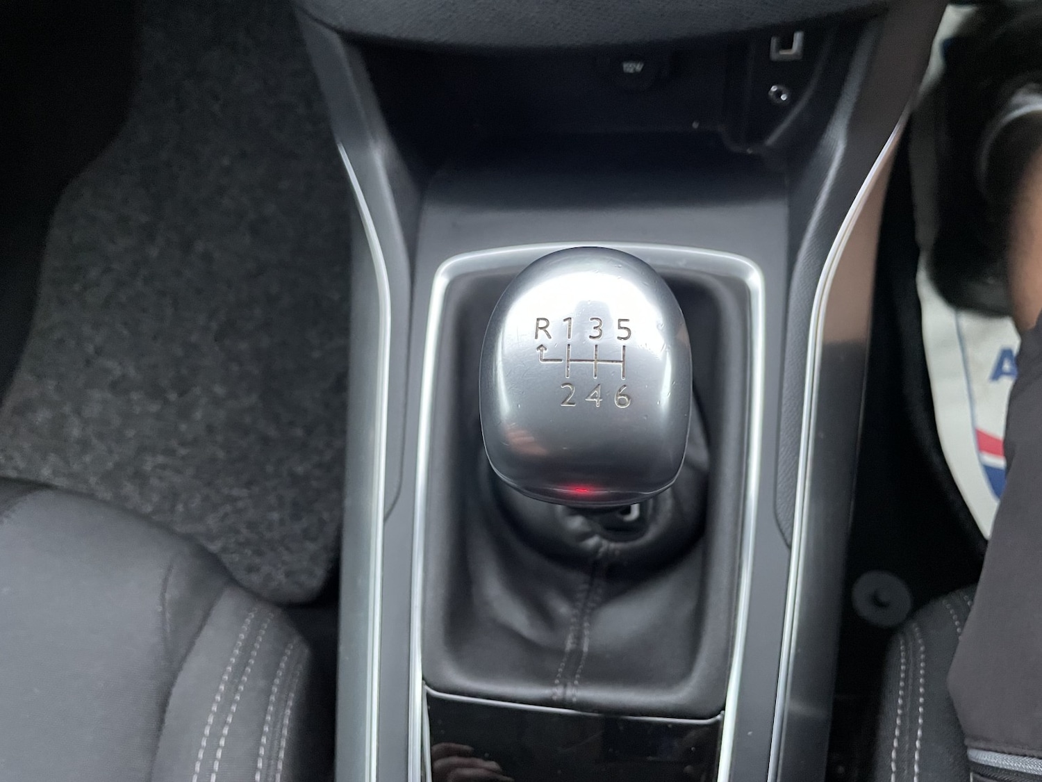 Used Peugeot 308 2014 for sale - 76571244: Photo 31