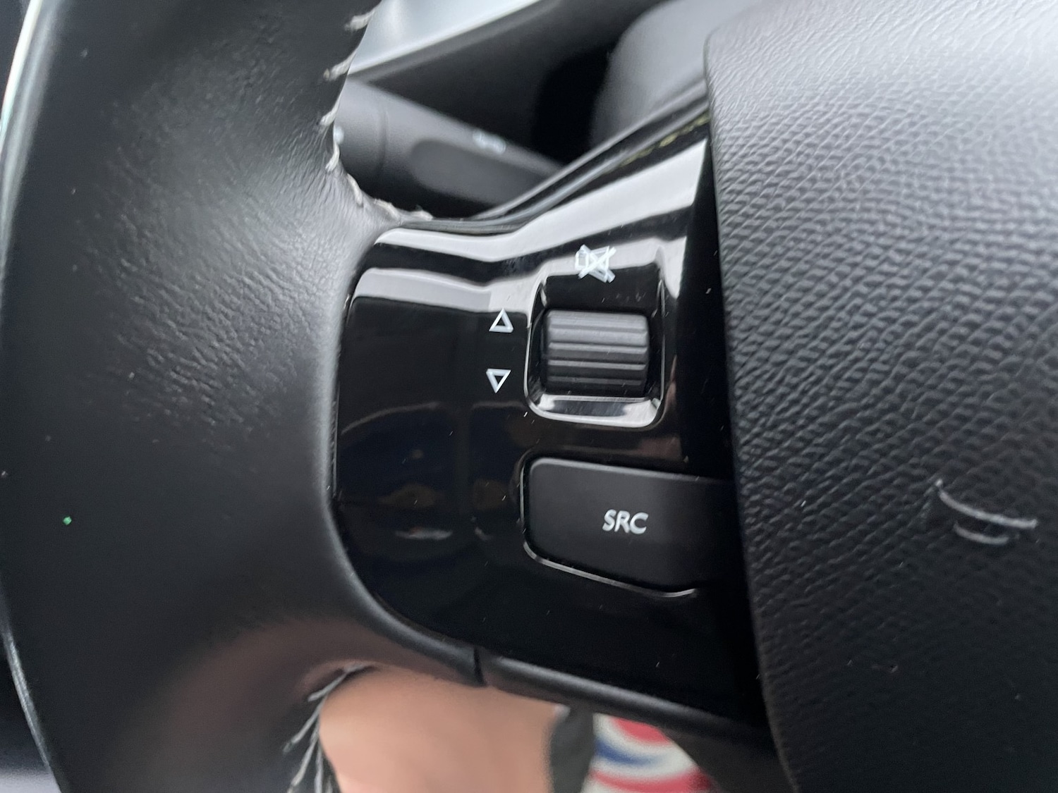 Used Peugeot 308 2014 for sale - 76571244: Photo 32