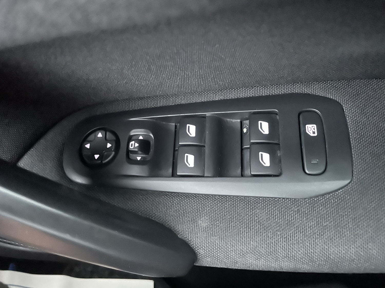 Used Peugeot 308 2014 for sale - 76571244: Photo 37