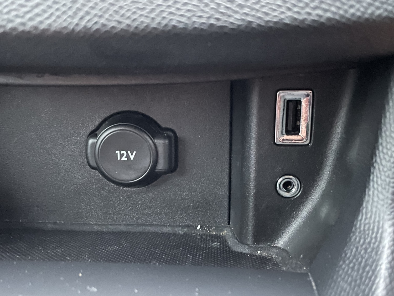 Used Peugeot 308 2014 for sale - 76571244: Photo 38