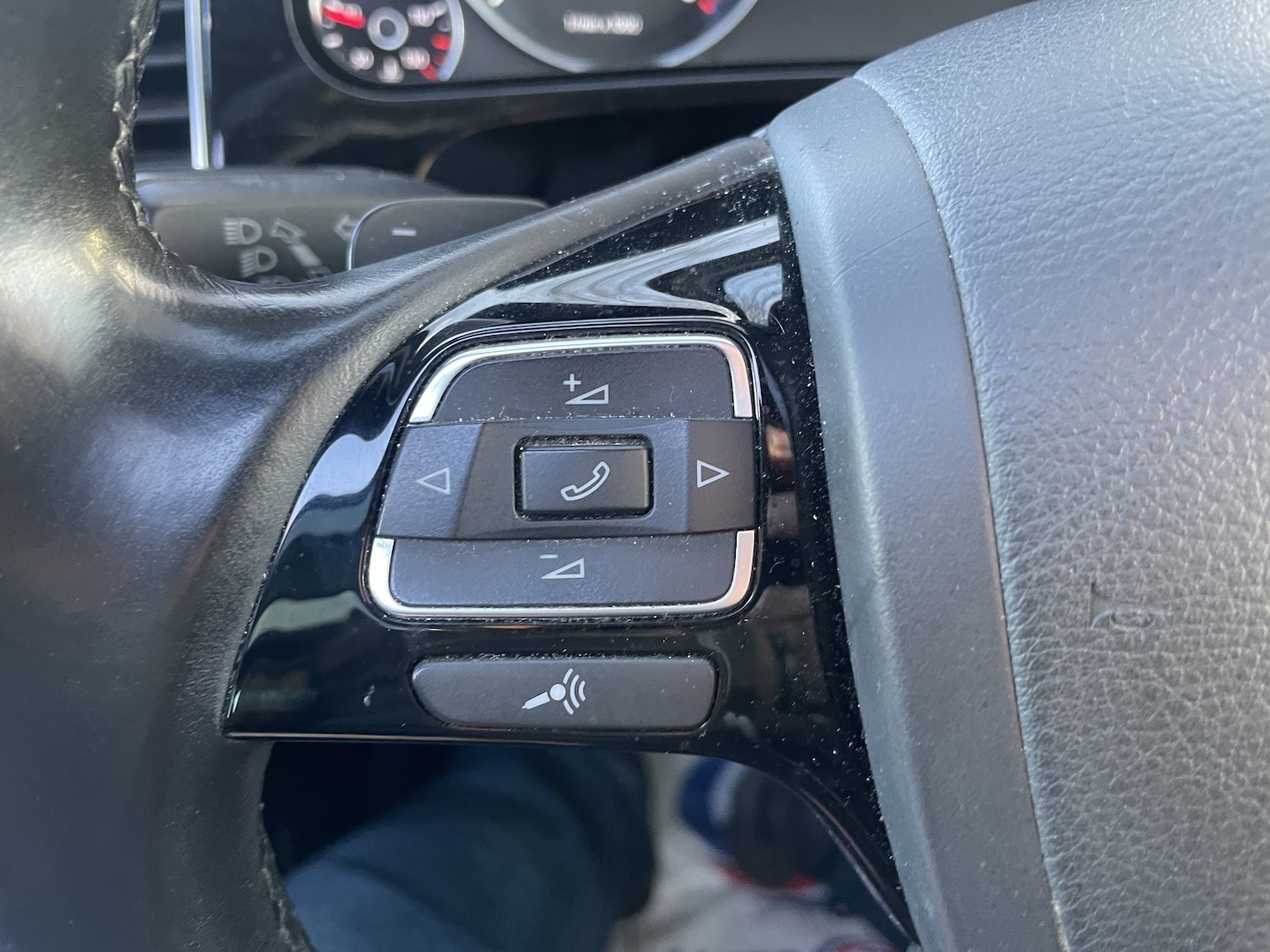 Used Volkswagen Touareg 2016 for sale - 76884799: Photo 34