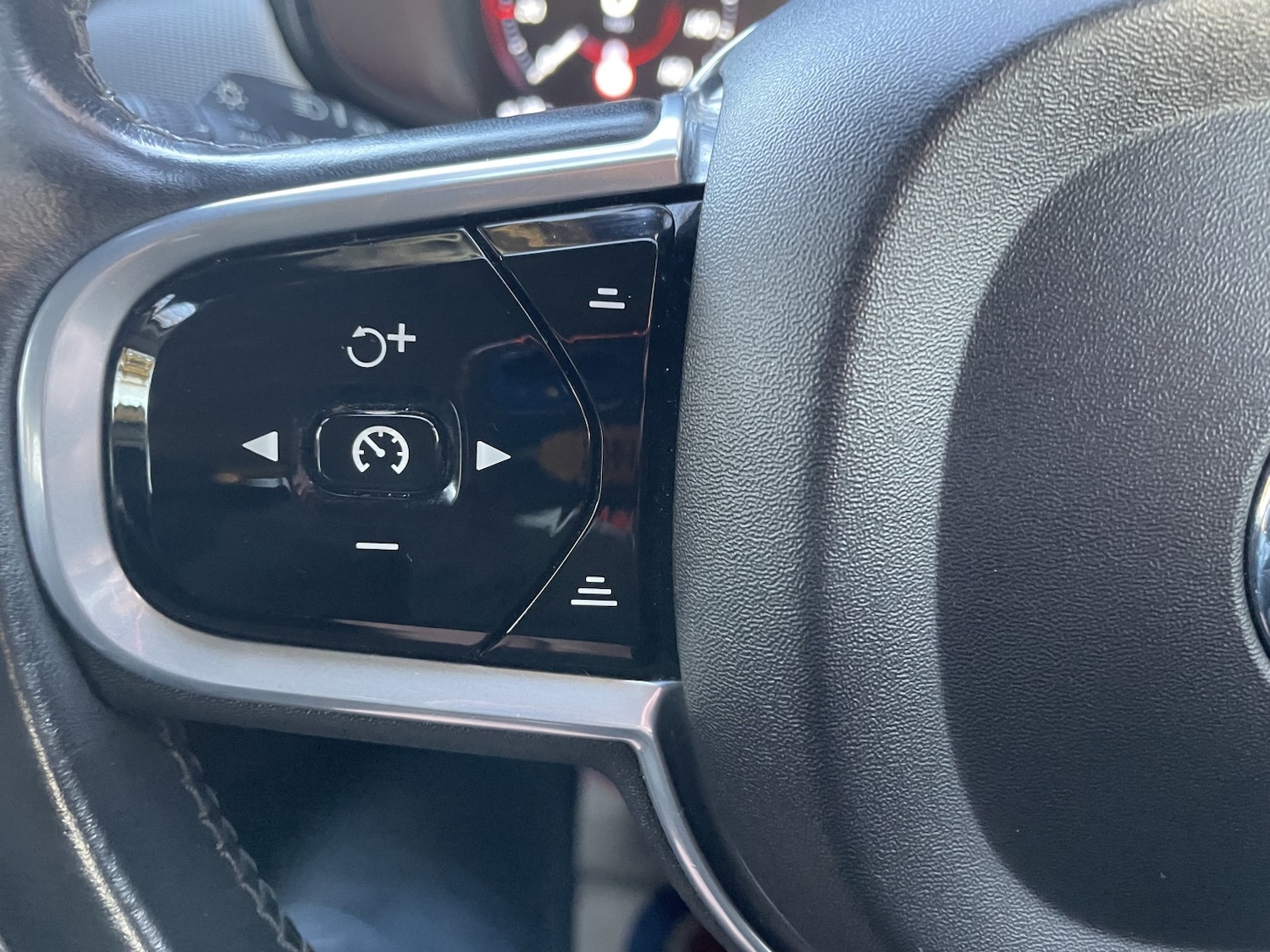 Used Volvo V90 2017 for sale - 76340338: Photo 31