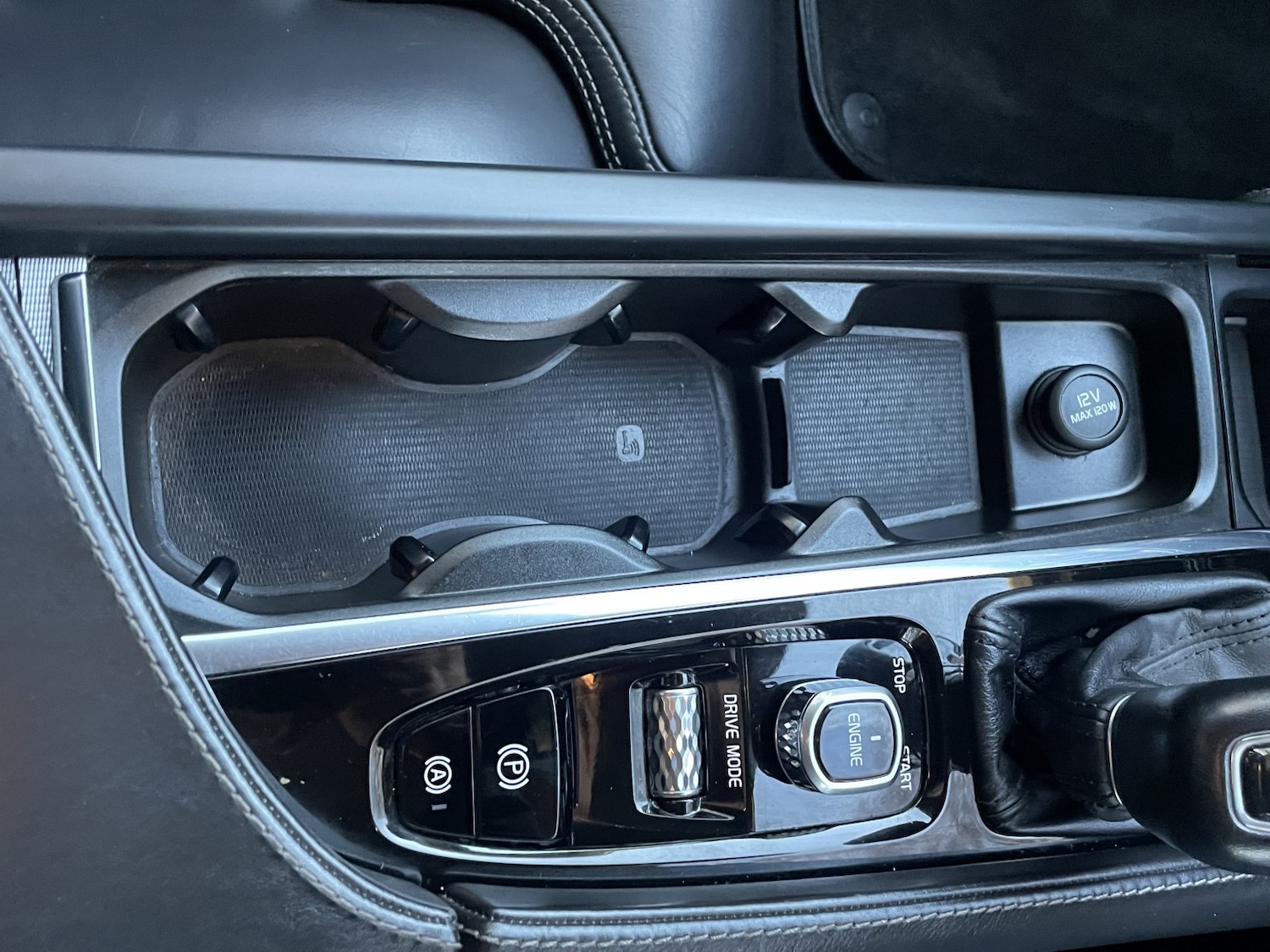 Used Volvo V90 2017 for sale - 76340338: Photo 41