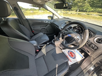 Used Ford Fiesta 2013 for sale - 79211405: Photo