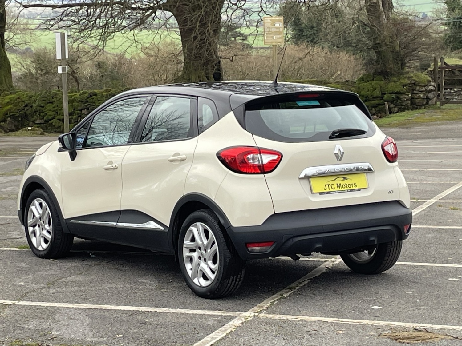 Used Renault Captur 2015 for sale - 78213574: Photo 12