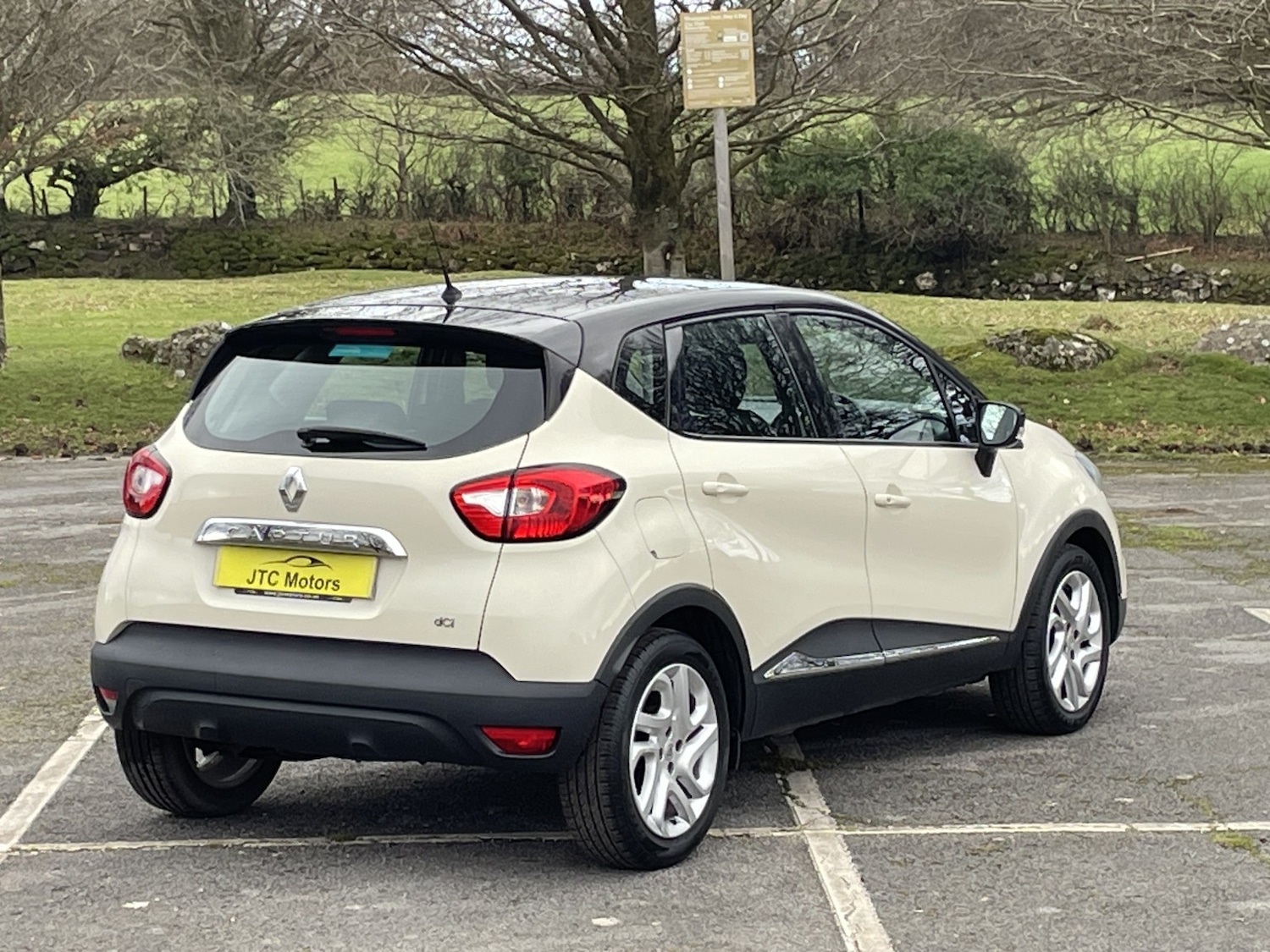 Used Renault Captur 2015 for sale - 78213574: Photo 17