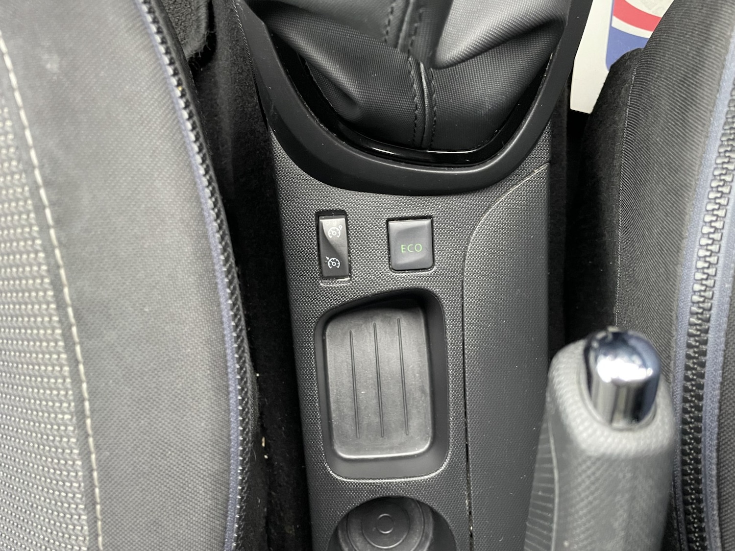 Used Renault Captur 2015 for sale - 78213574: Photo 28