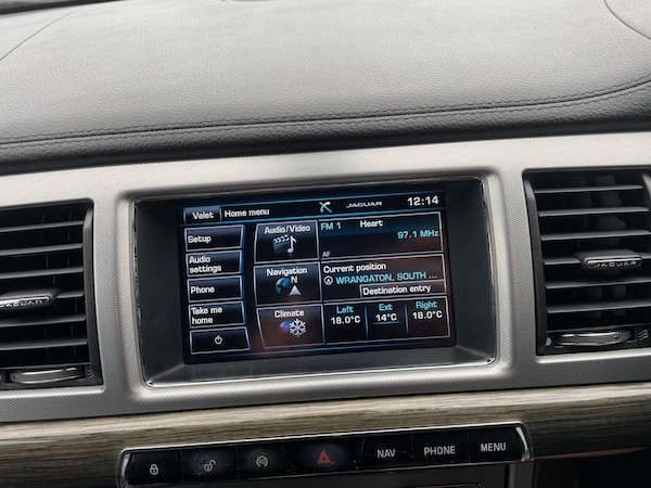 Used Jaguar XF 2014 for sale - 76198240: Photo 28