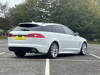 Used Jaguar XF 2014 for sale - 76198240: Photo 3
