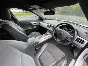 Used Jaguar XF 2014 for sale - 76198240: Photo 4