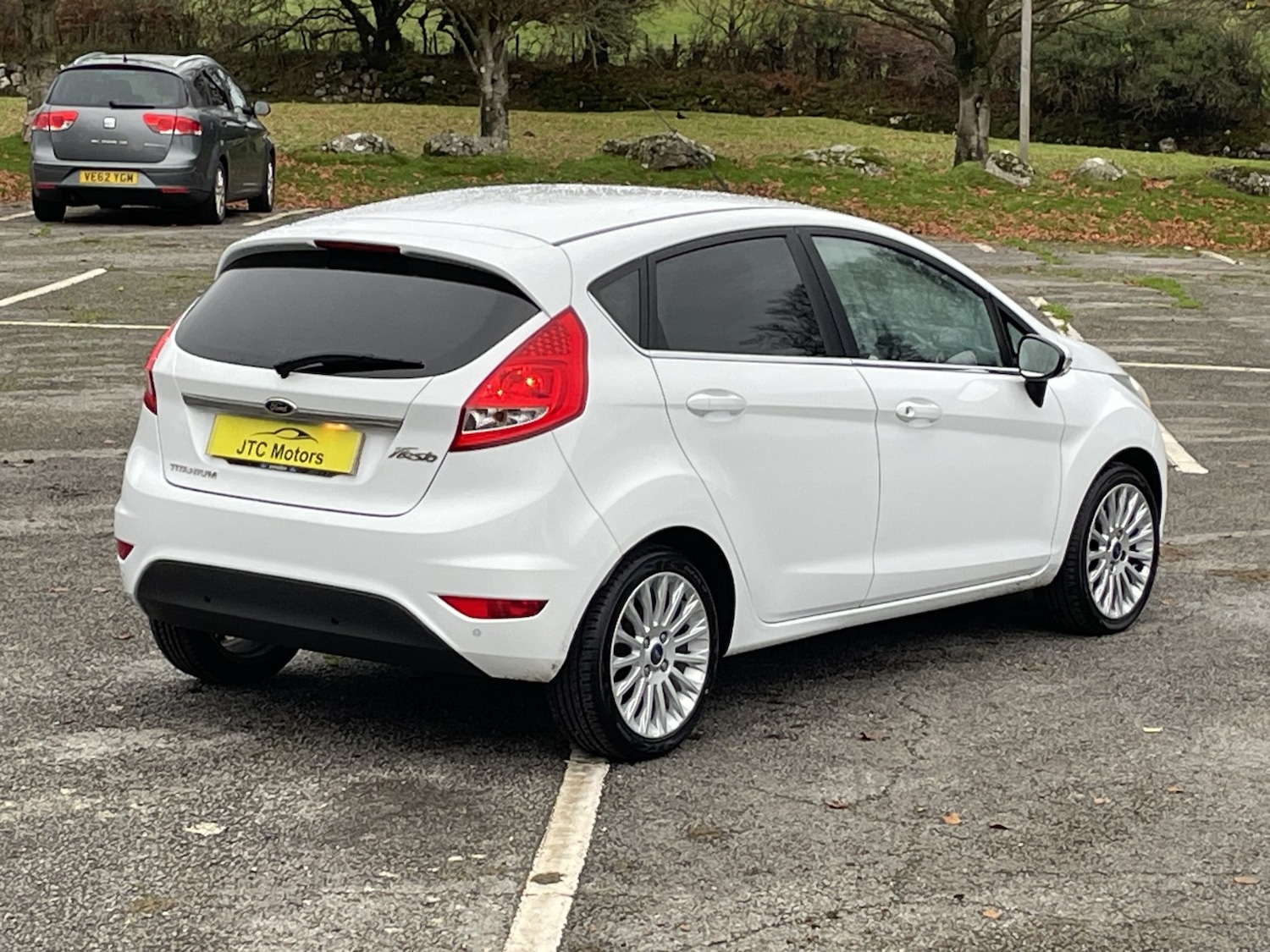Used Ford Fiesta 2012 for sale - 76536723: Photo 3