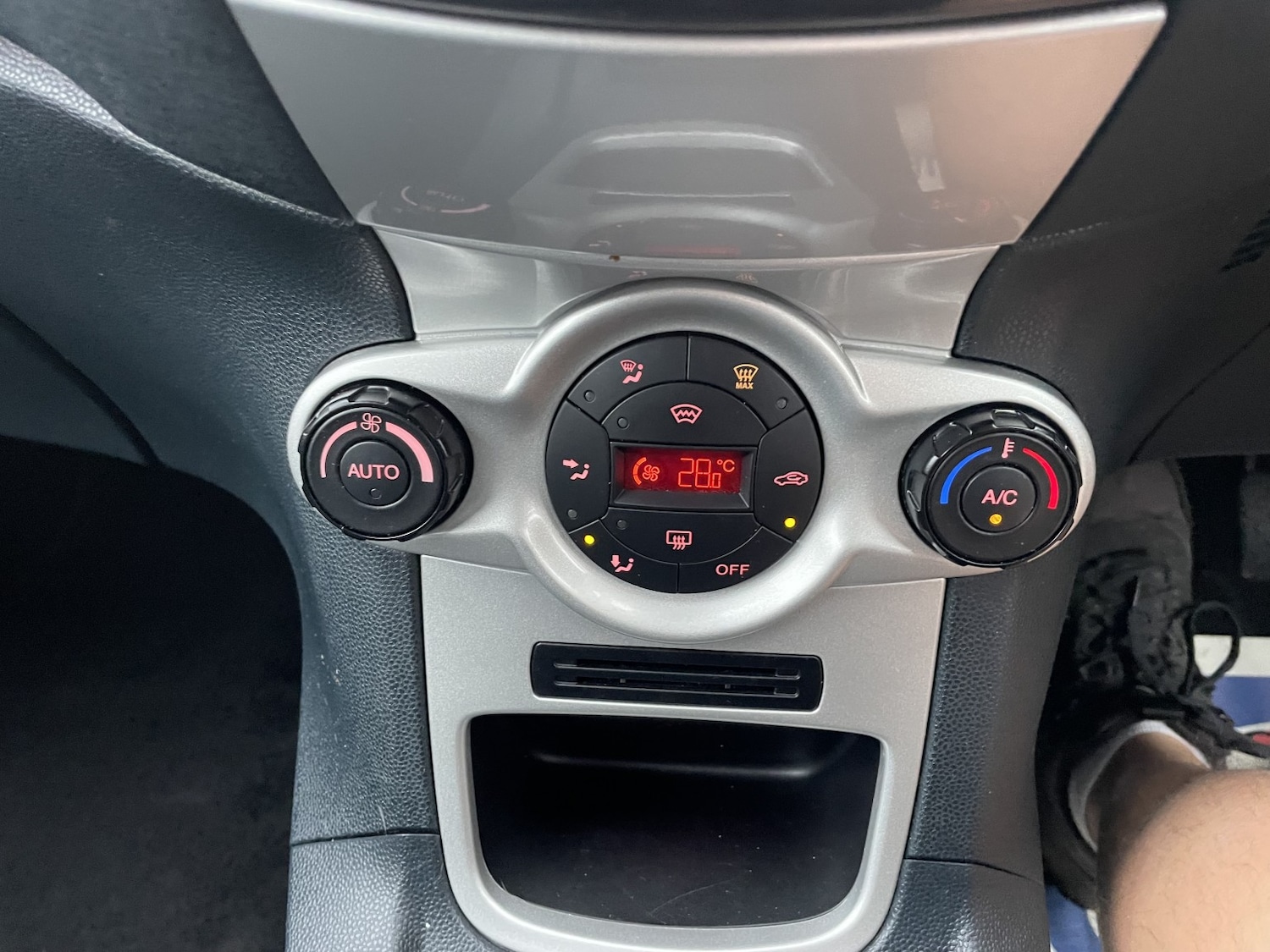 Used Ford Fiesta 2012 for sale - 76536723: Photo 31