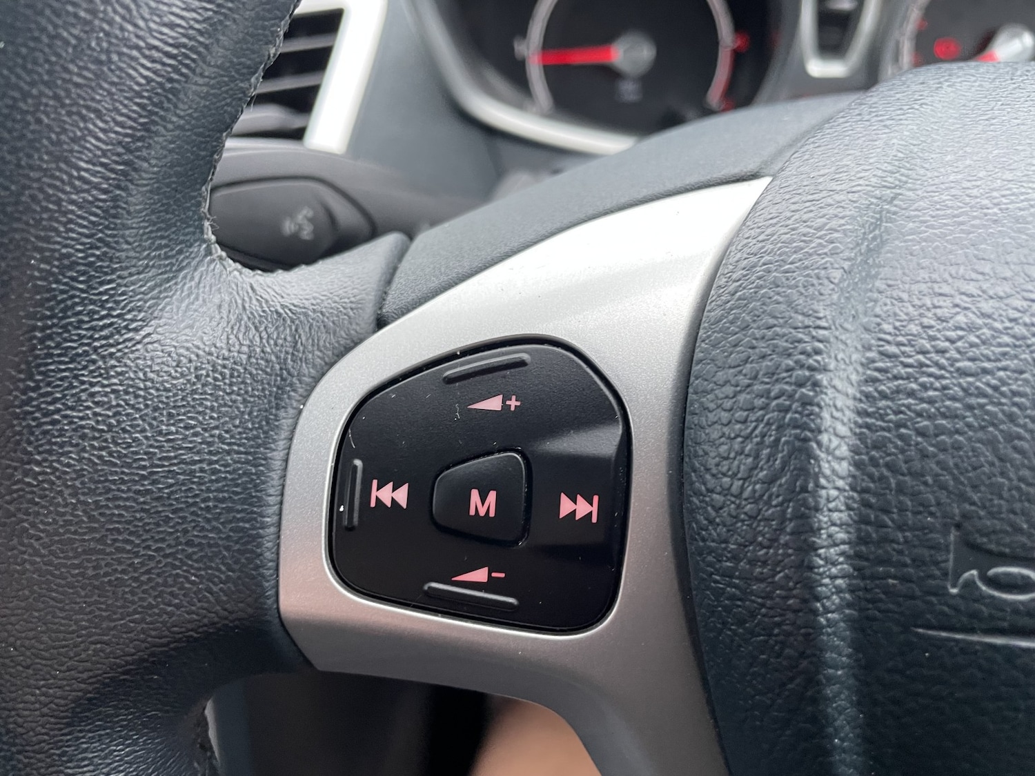 Used Ford Fiesta 2012 for sale - 76536723: Photo 32