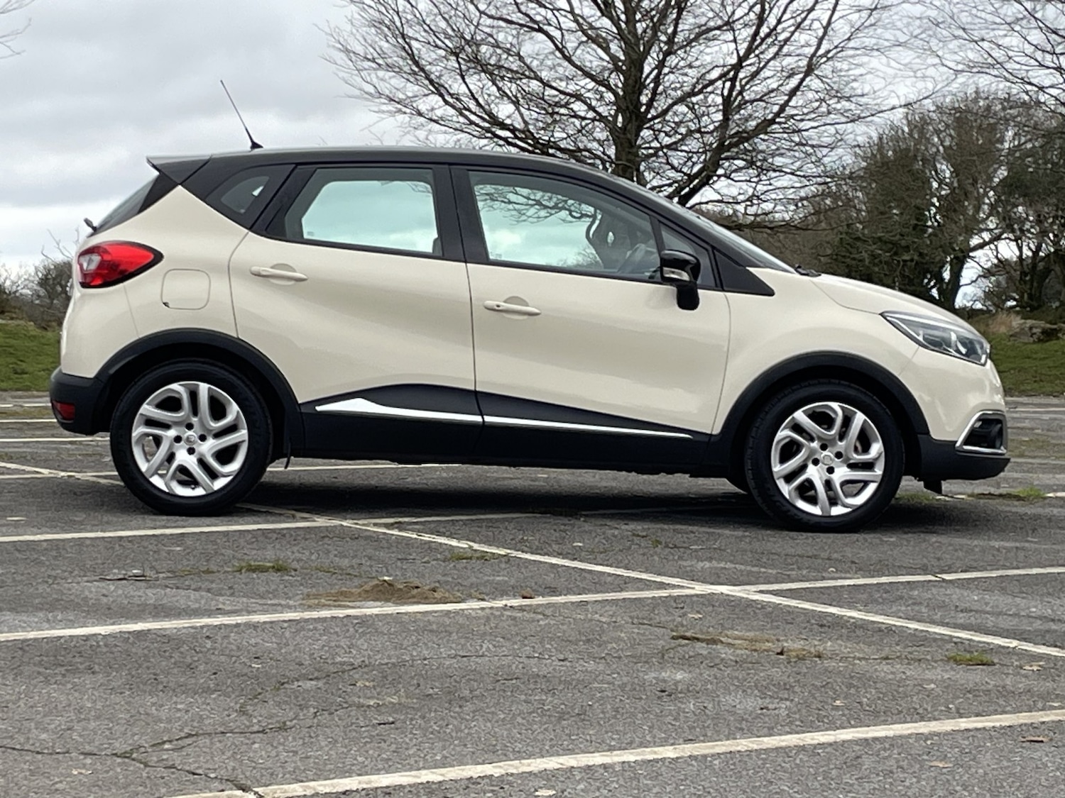 Used Renault Captur 2015 for sale - 77807109: Photo 19
