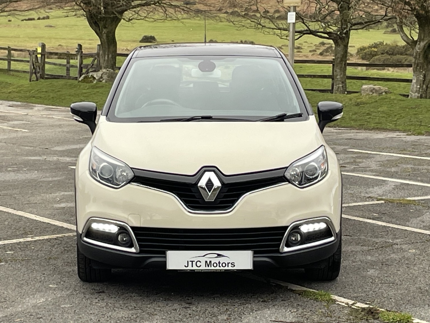 Used Renault Captur 2015 for sale - 77807109: Photo 8