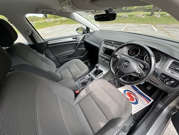 Used Volkswagen Golf 2017 for sale - 78427463: Photo