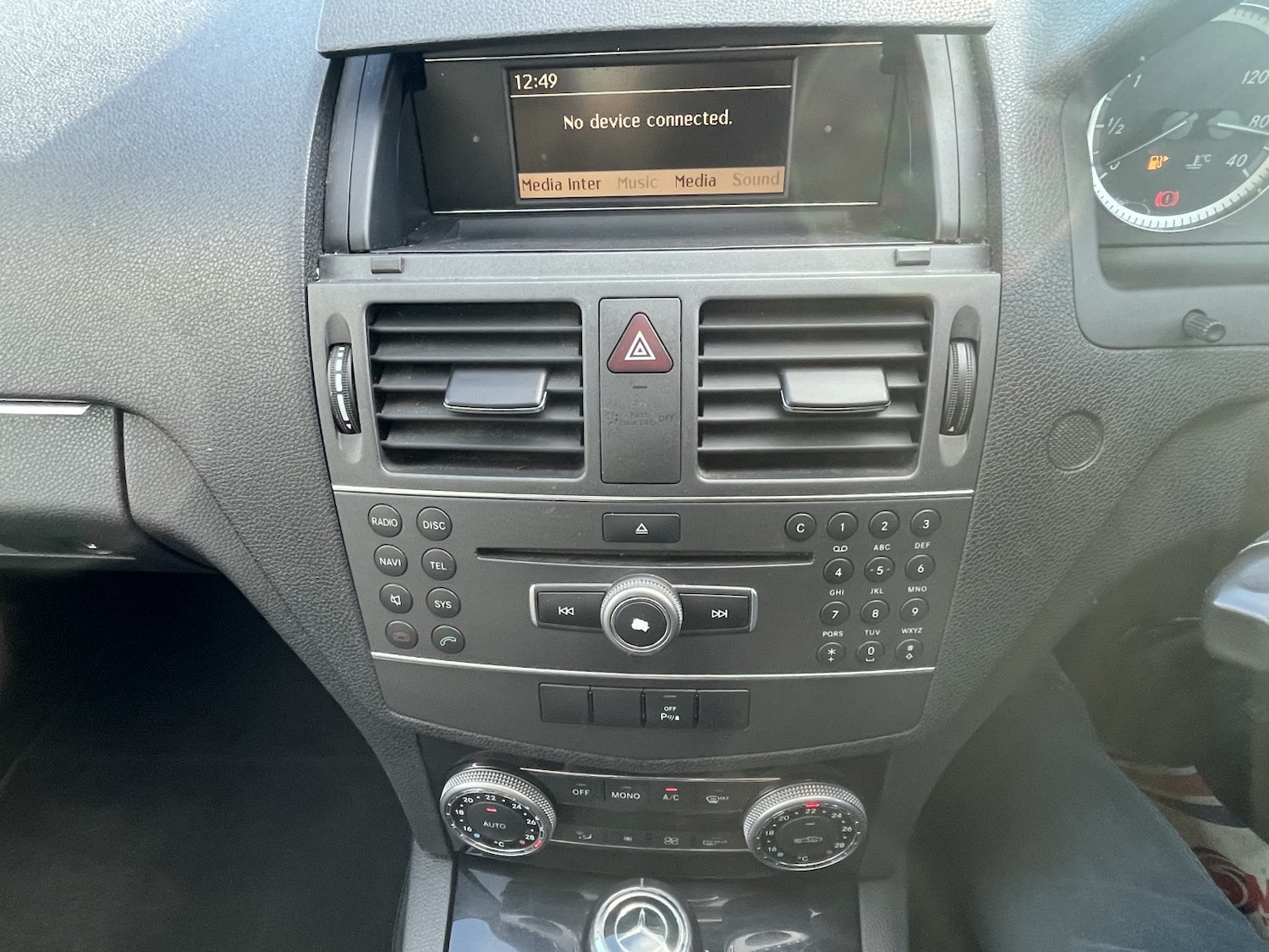 Used Mercedes-Benz C Class 2010 for sale - 77385172: Photo 32