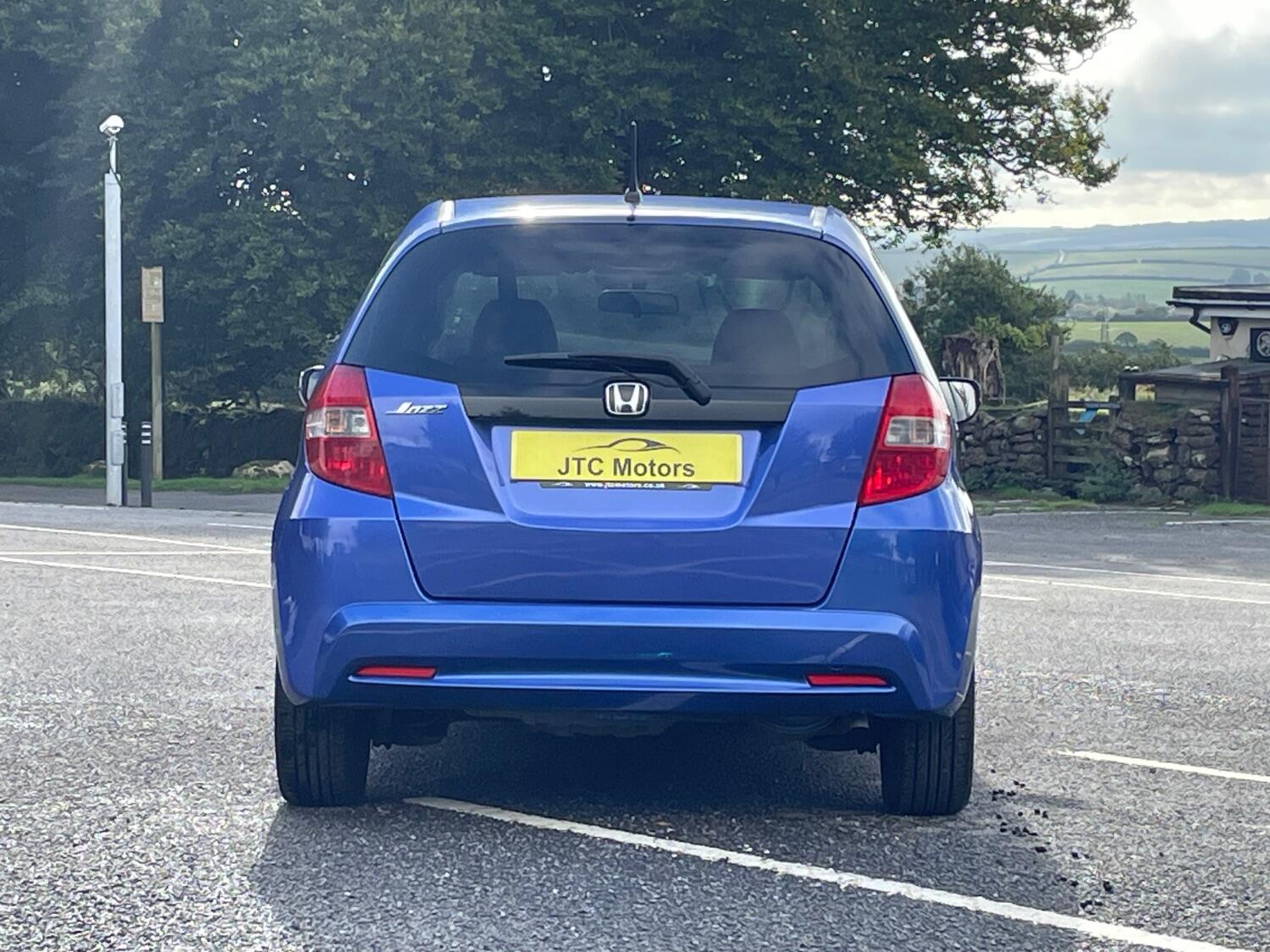 Used Honda Jazz 2013 for sale - 75706100: Photo 17