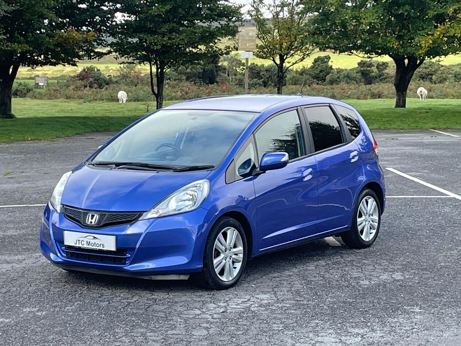 Used Honda Jazz 2013 for sale - 75706100: Photo 2