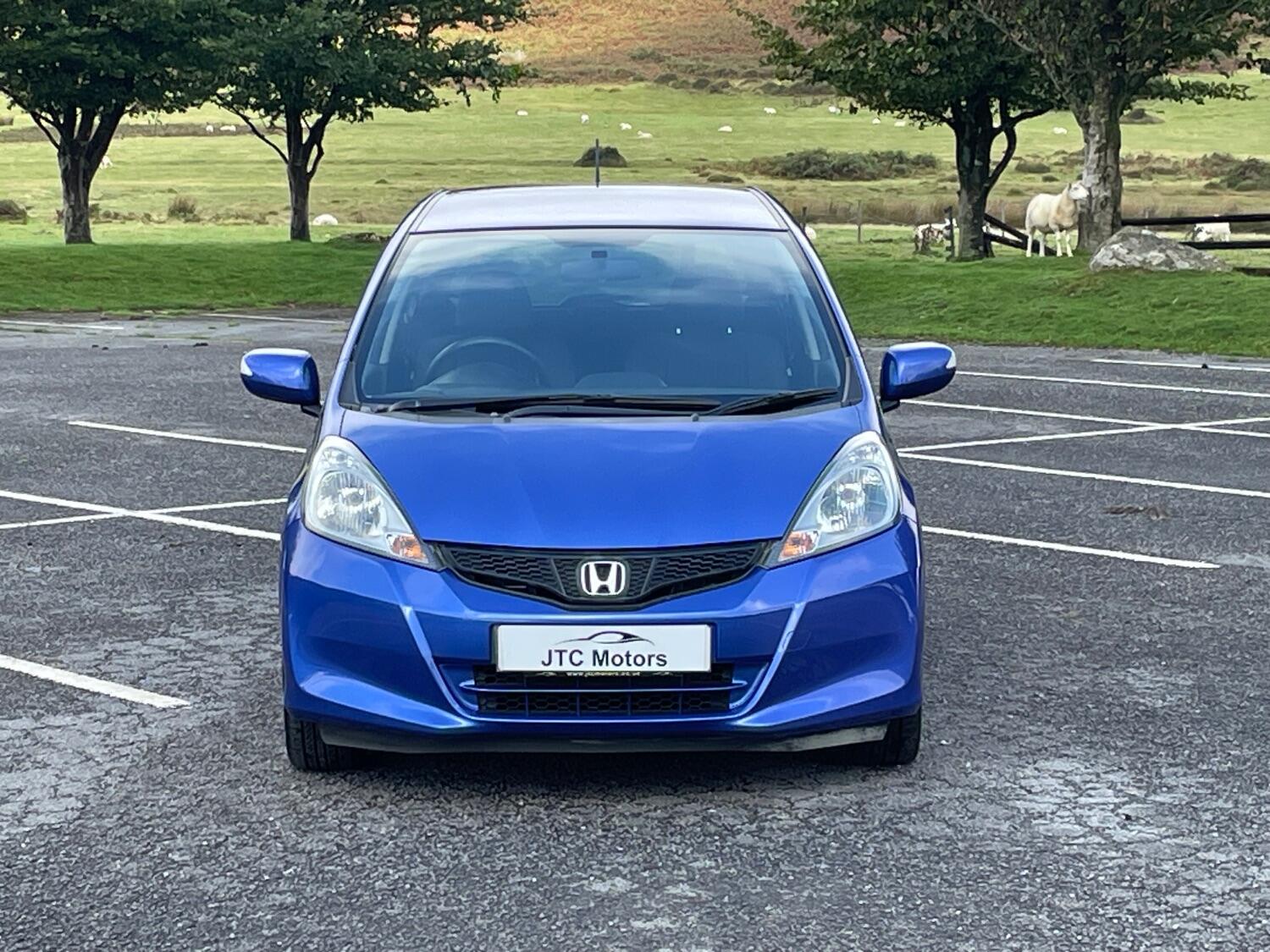 Used Honda Jazz 2013 for sale - 75706100: Photo 8