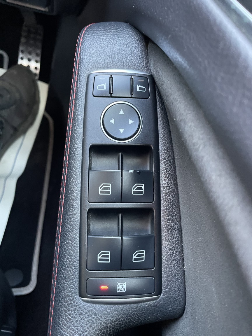 Used Mercedes-Benz A-Class 2015 for sale - 76935331: Photo 26