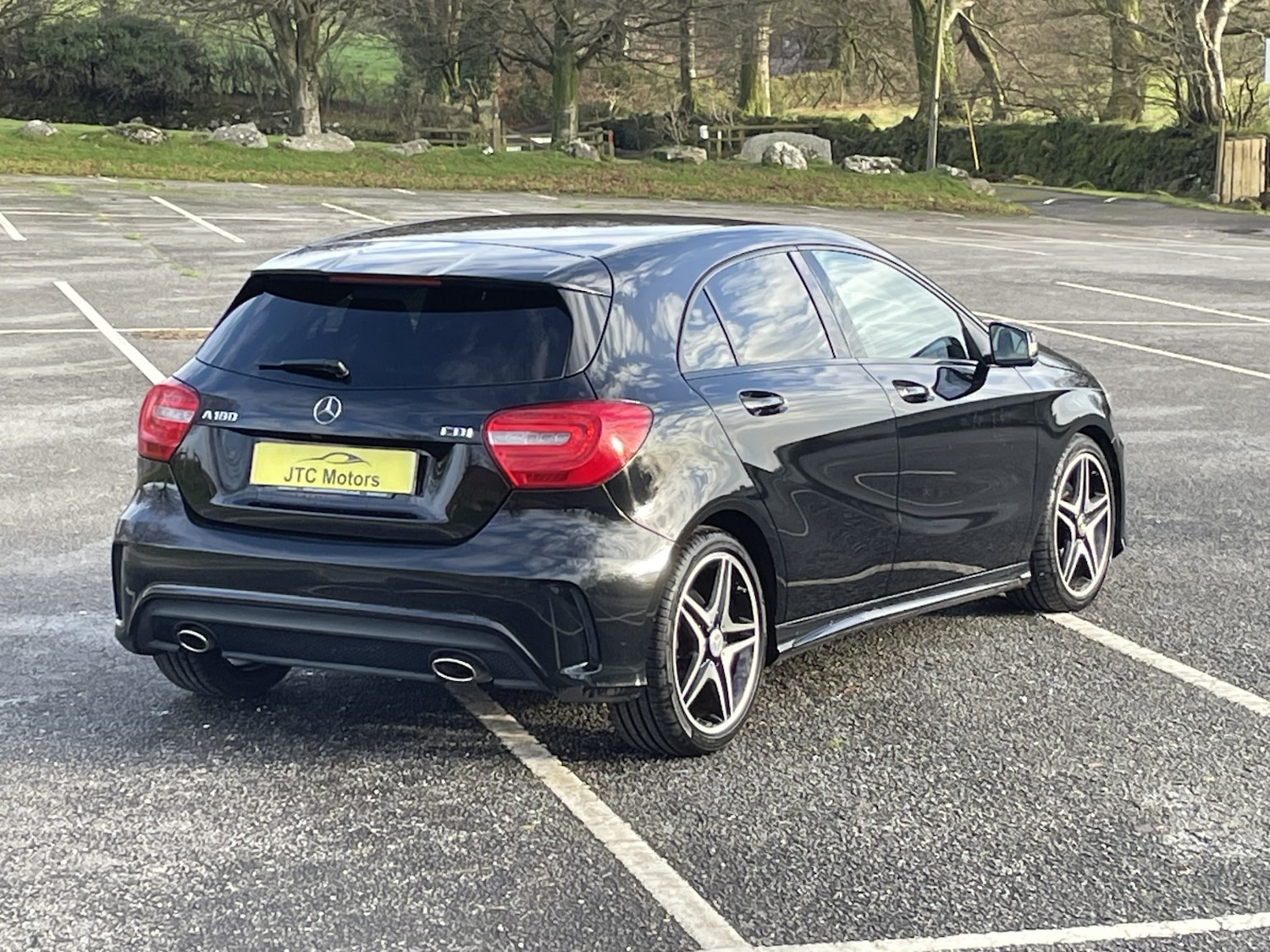 Used Mercedes-Benz A-Class 2015 for sale - 76935331: Photo 3