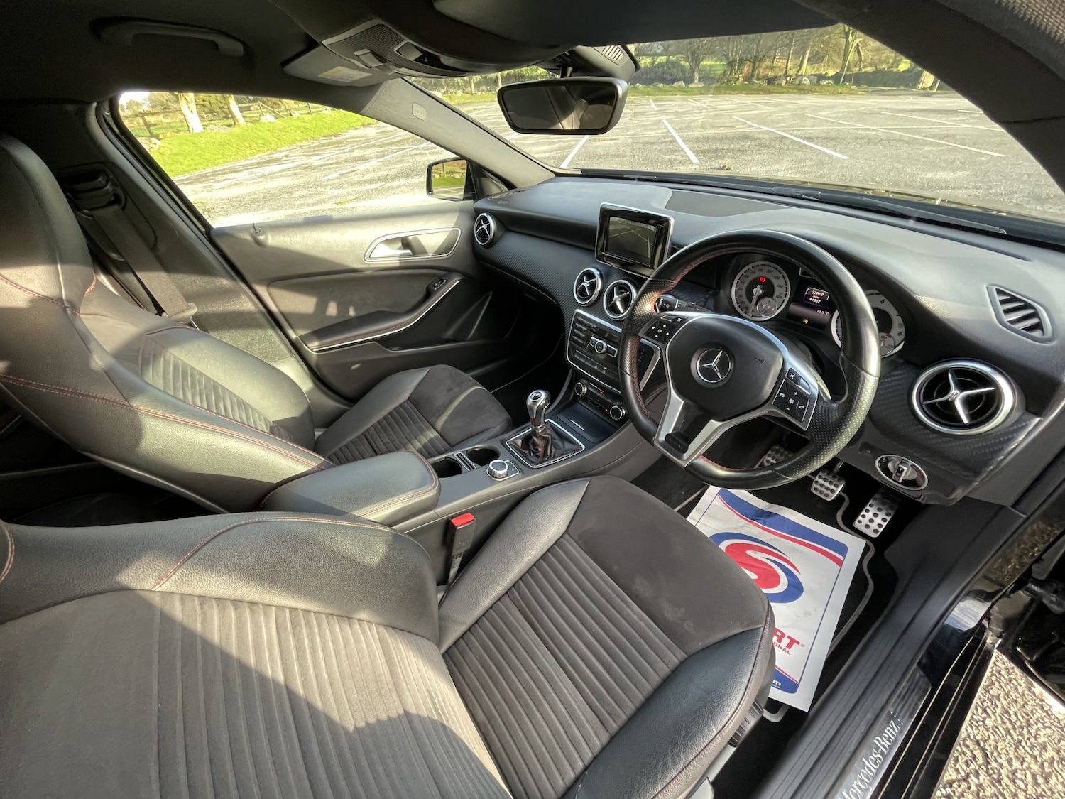 Used Mercedes-Benz A-Class 2015 for sale - 76935331: Photo 4