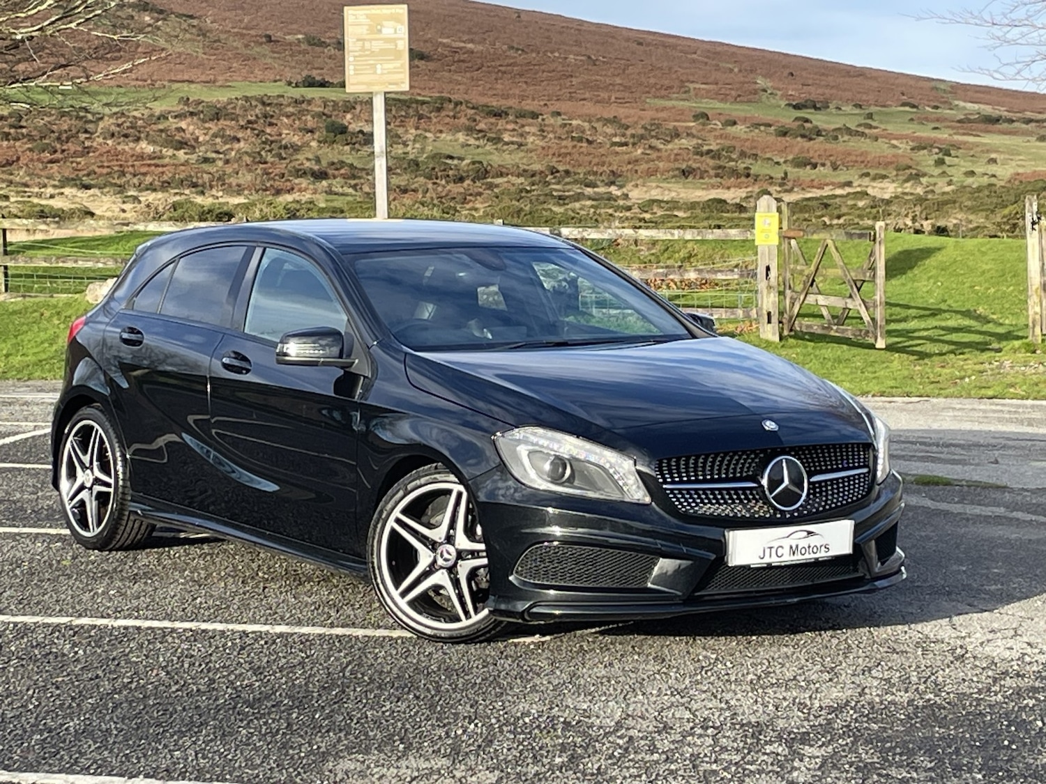 Used Mercedes-Benz A-Class 2015 for sale - 76935331: Photo 6