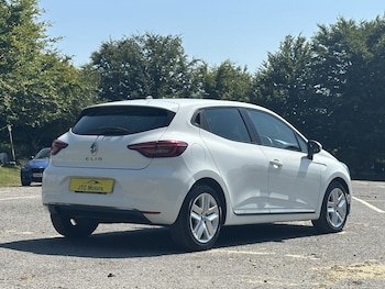 Used Renault Clio 2020 for sale - 78987068: Photo