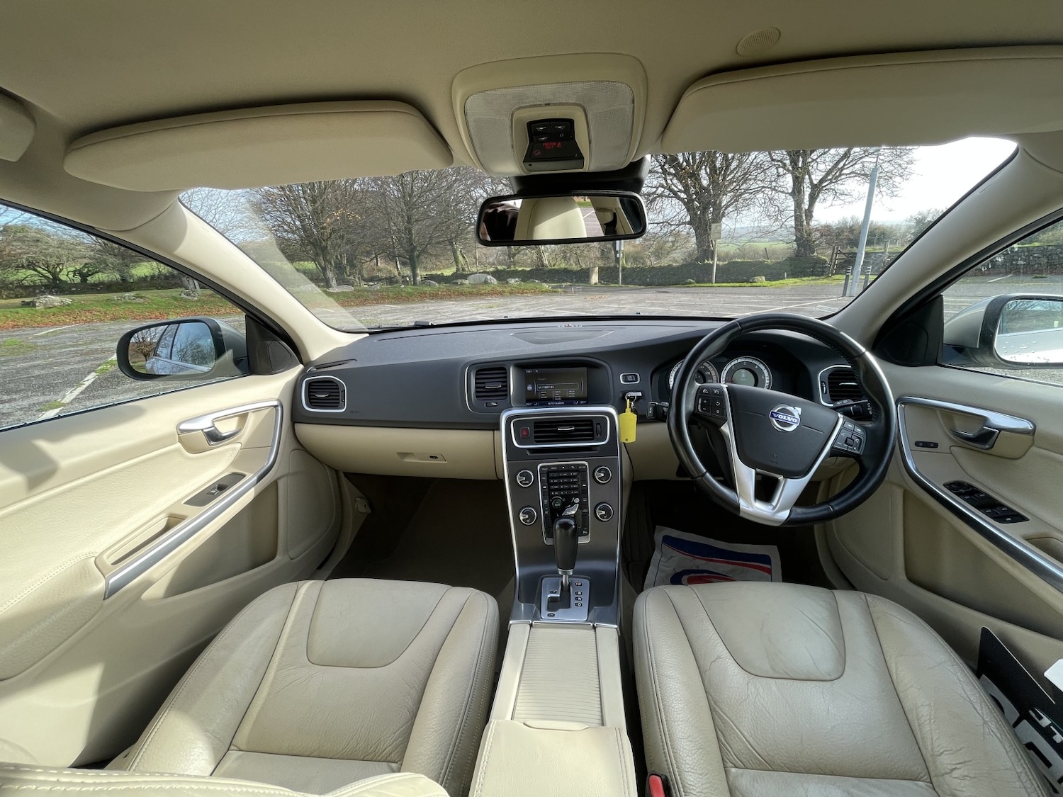 Used Volvo V60 2011 for sale - 76387278: Photo 22