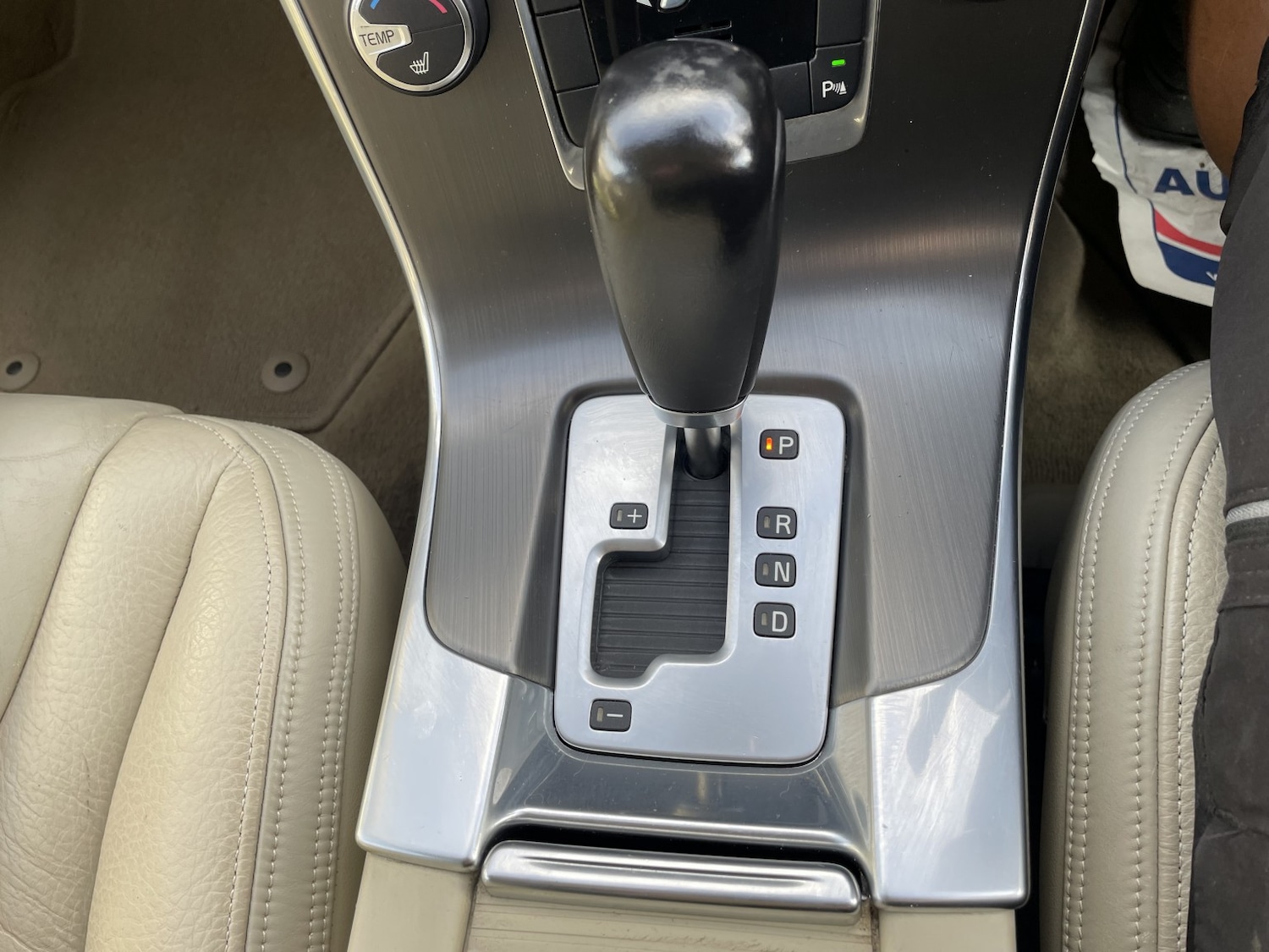 Used Volvo V60 2011 for sale - 76387278: Photo 26