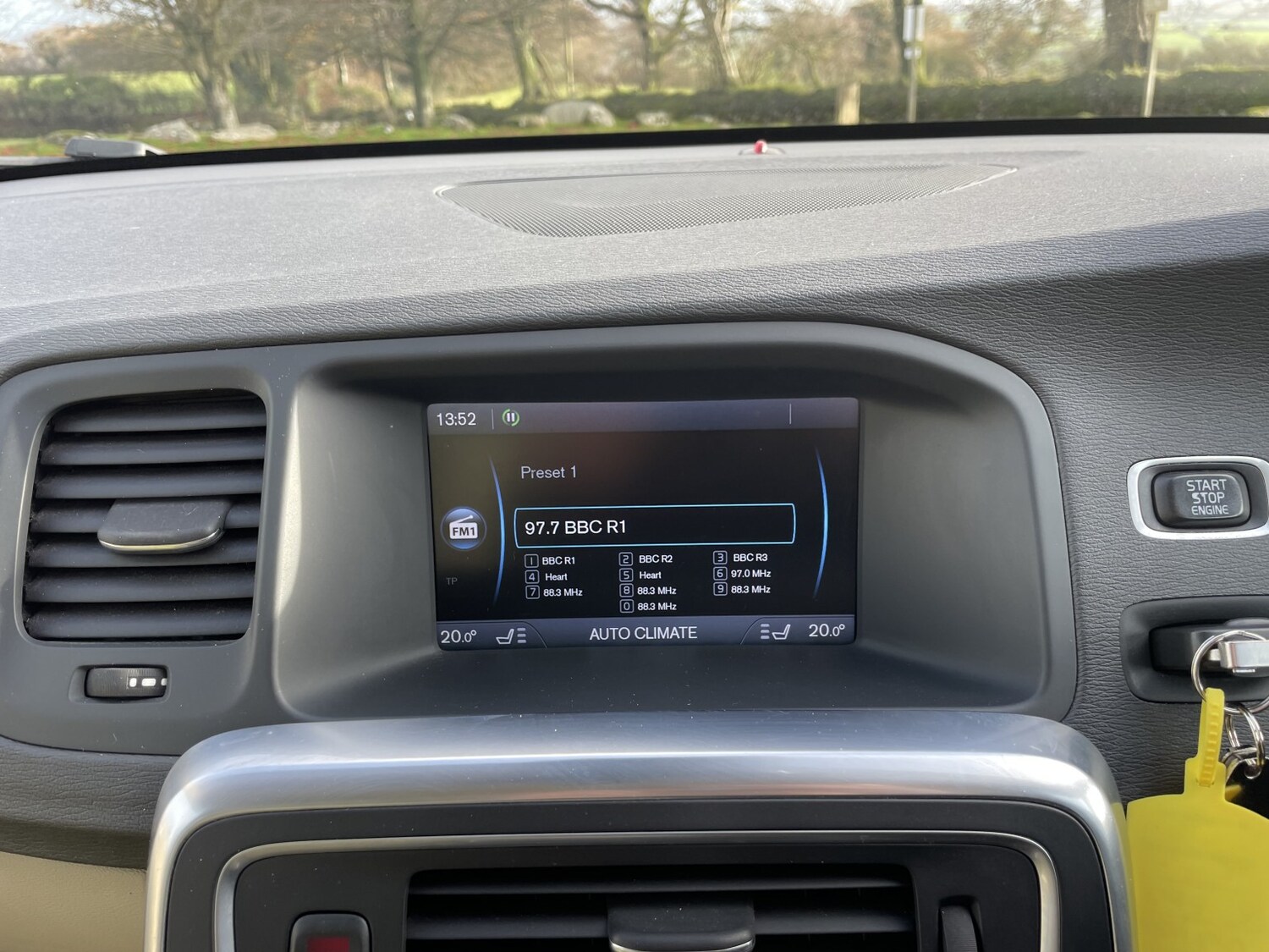 Used Volvo V60 2011 for sale - 76387278: Photo 28