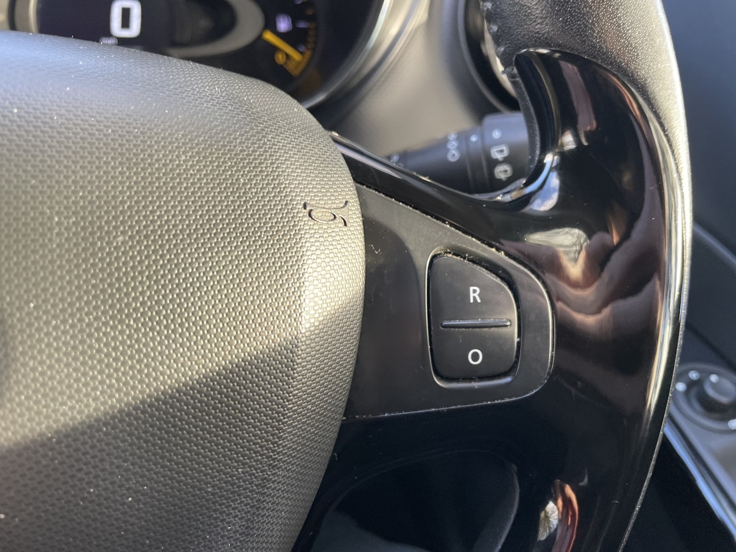 Used Renault Captur 2015 for sale - 77008137: Photo 29