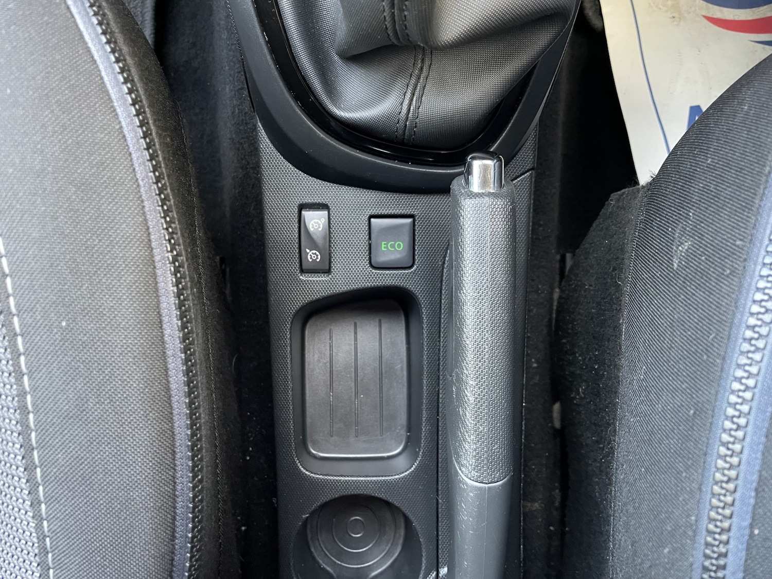 Used Renault Captur 2015 for sale - 77008137: Photo 30