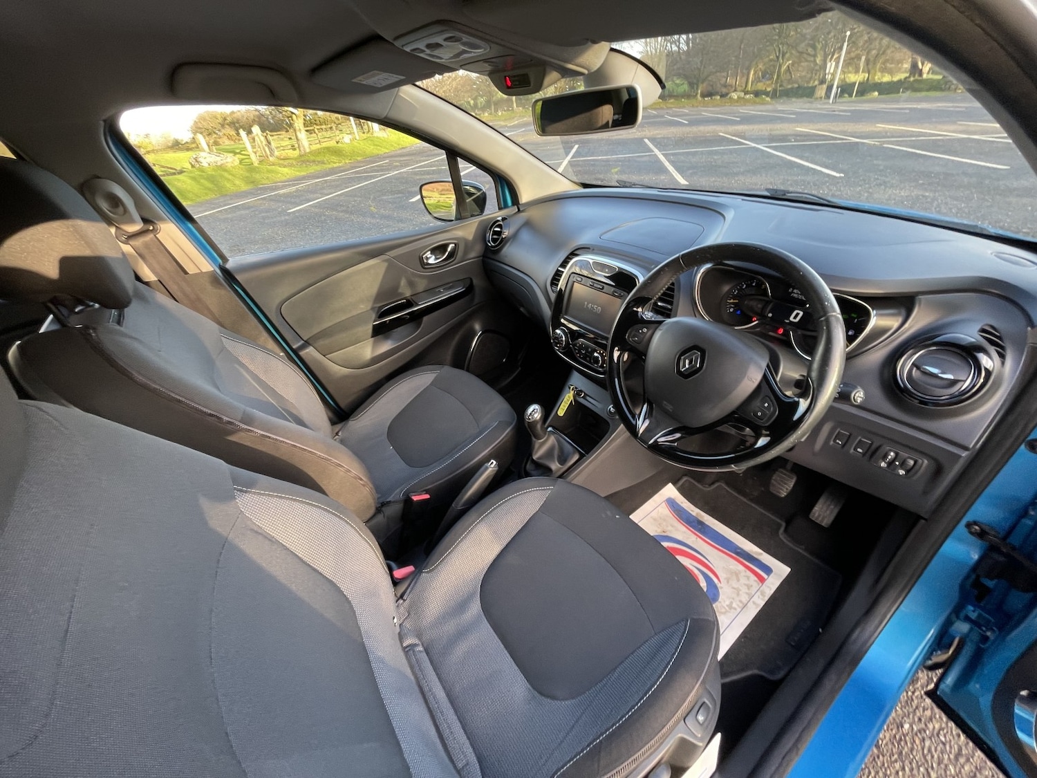 Used Renault Captur 2015 for sale - 77008137: Photo 4