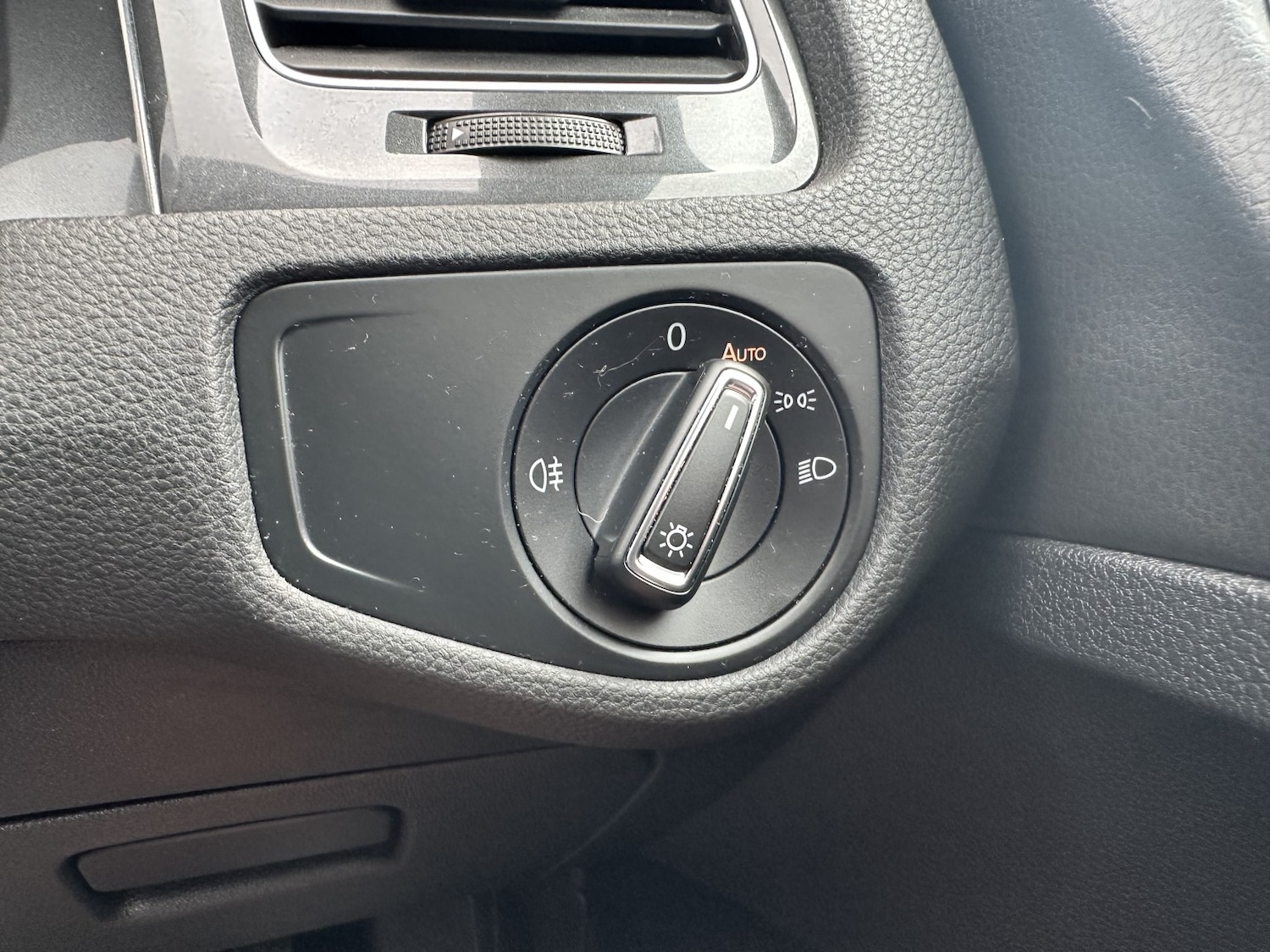 Used Volkswagen Golf 2018 for sale - 77675715: Photo 37