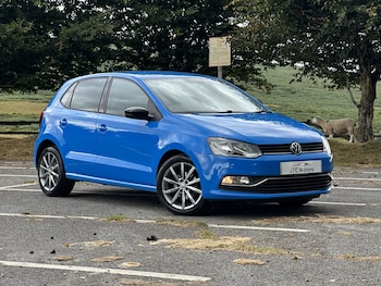 Used Volkswagen Polo 2015 for sale - 79379033: Photo