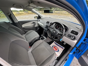 Used Volkswagen Polo 2015 for sale - 79379033: Photo