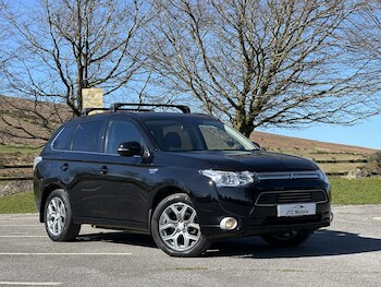 Mitsubishi Outlander feature image