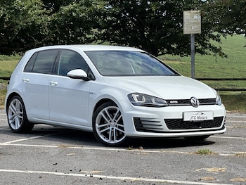 Used Volkswagen Golf 2017 for sale - 79105089: Photo